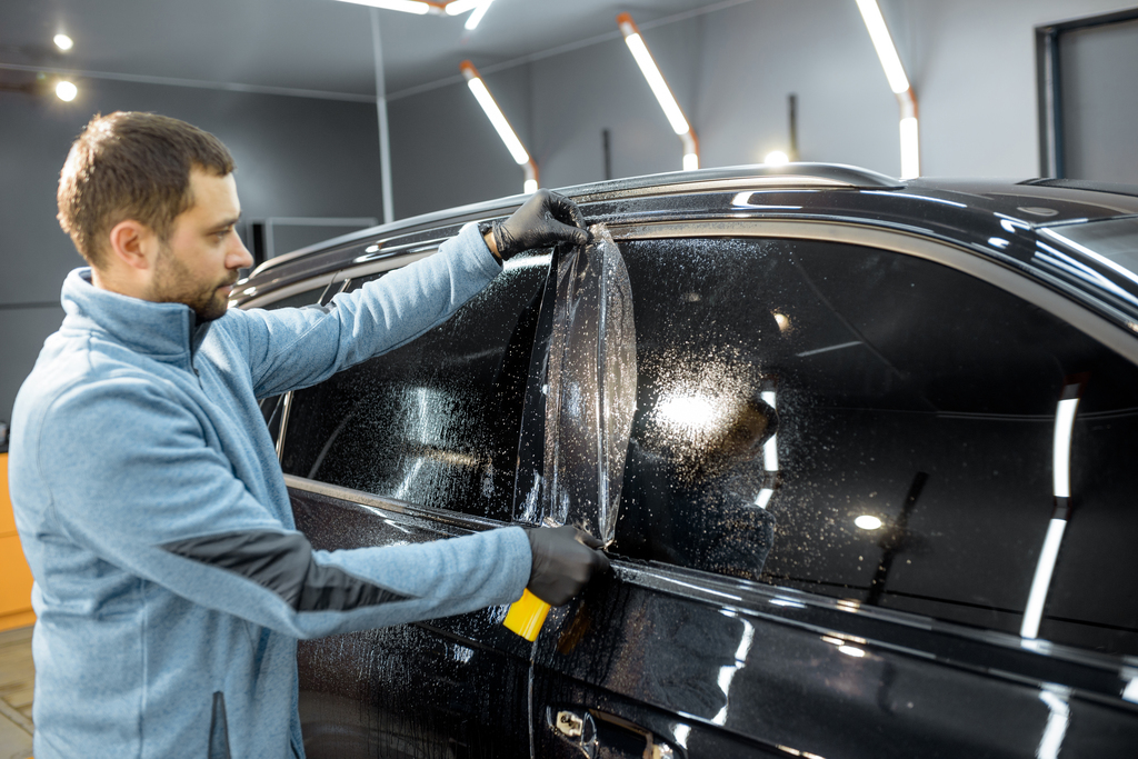 Why Choosing AutoGlassOutlet for Windshield Replacement Is the Smart Choice?
